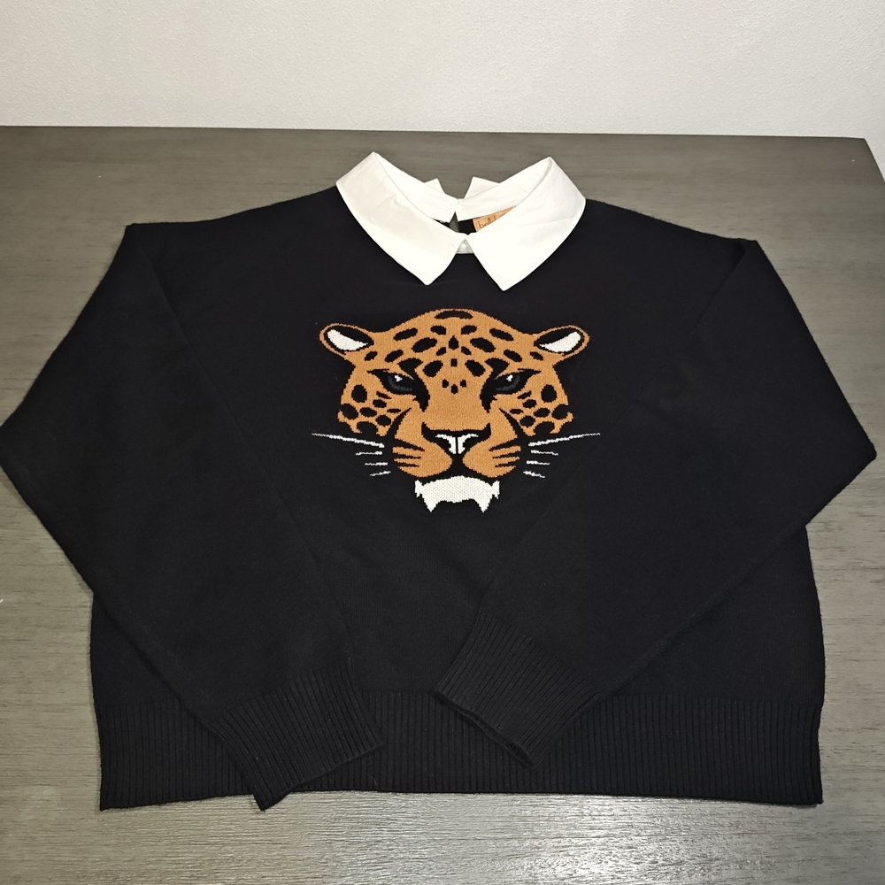 Belldini Women's Retro leopard Print Sweater With White Collar, Size Medium